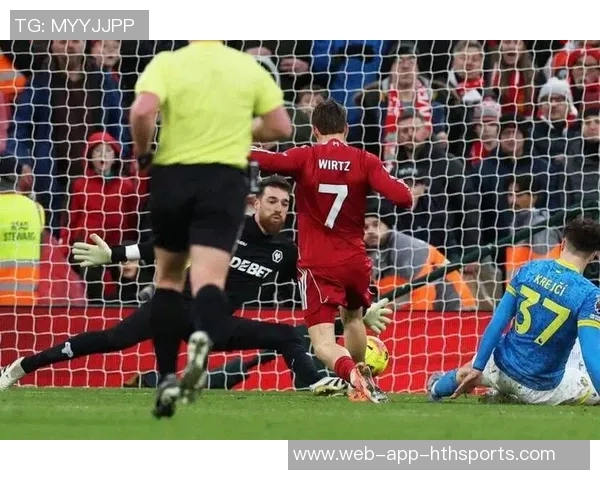 维尔茨进球被判越位仅因传球瞬间的微小差距引发争议